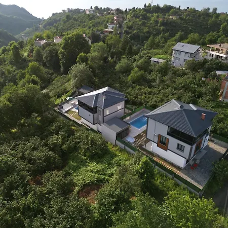 Villa Konakoenue Center 2 *